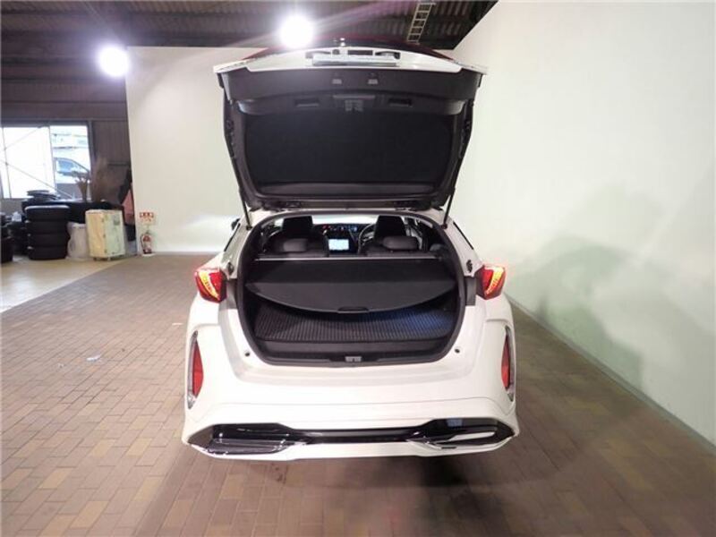 PRIUS PHV