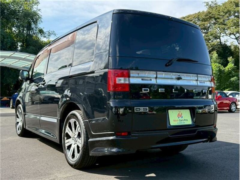 DELICA D5