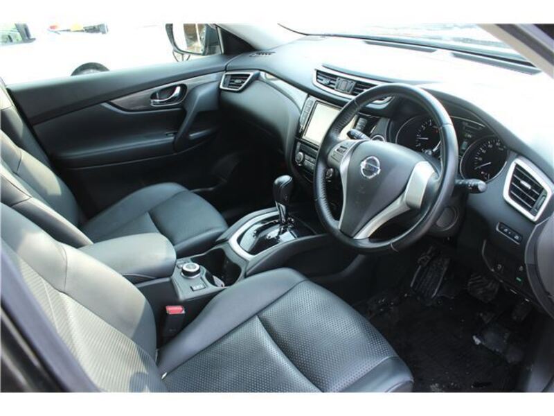 X-TRAIL