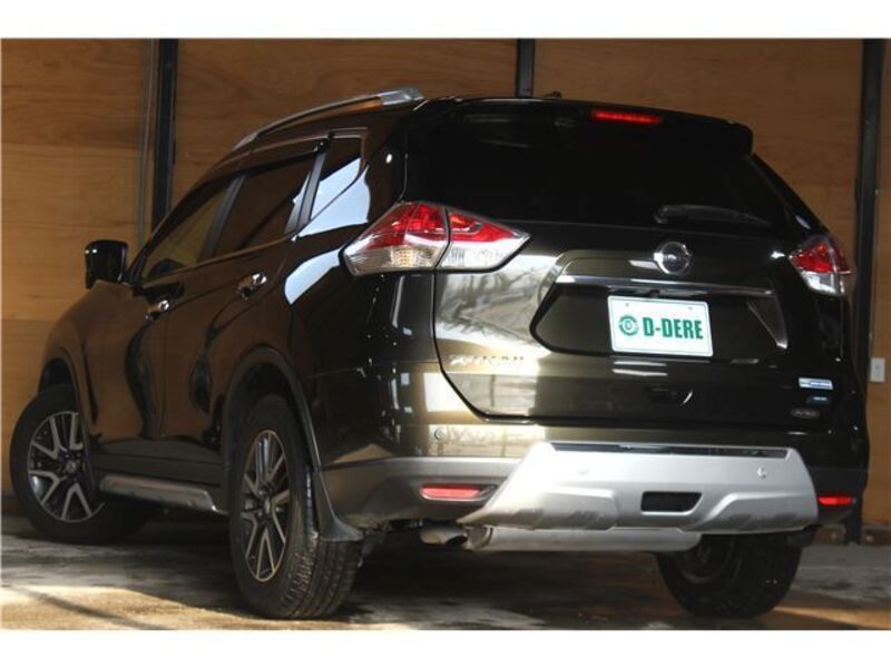 X-TRAIL