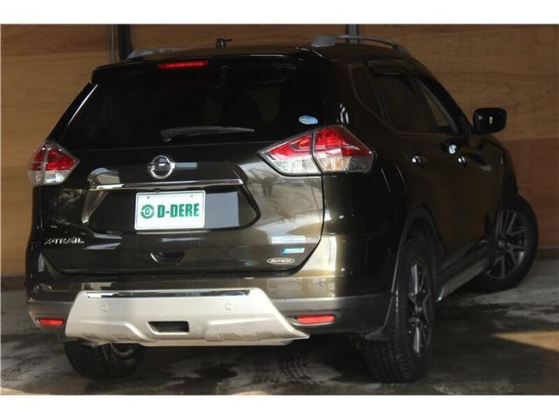 X-TRAIL