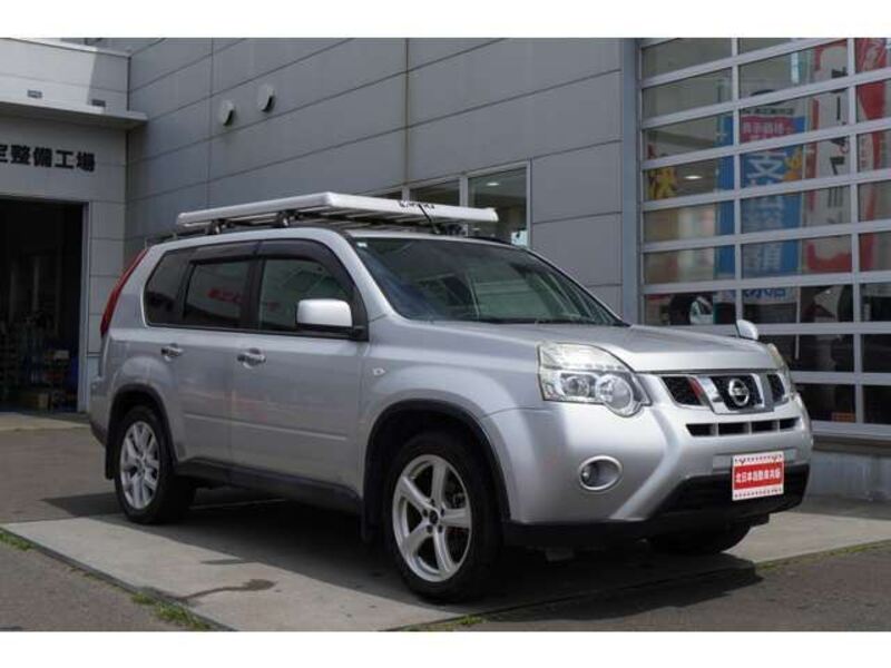 X-TRAIL