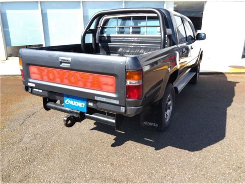 HILUX