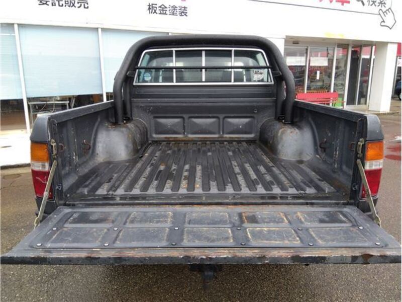 HILUX