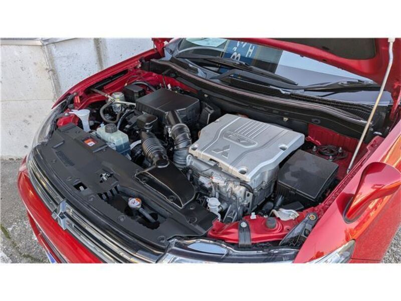 OUTLANDER PHEV
