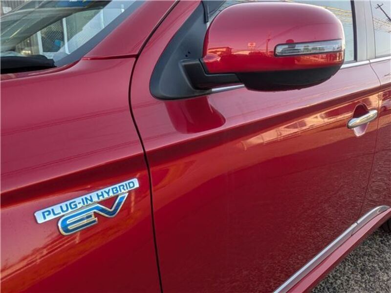 OUTLANDER PHEV