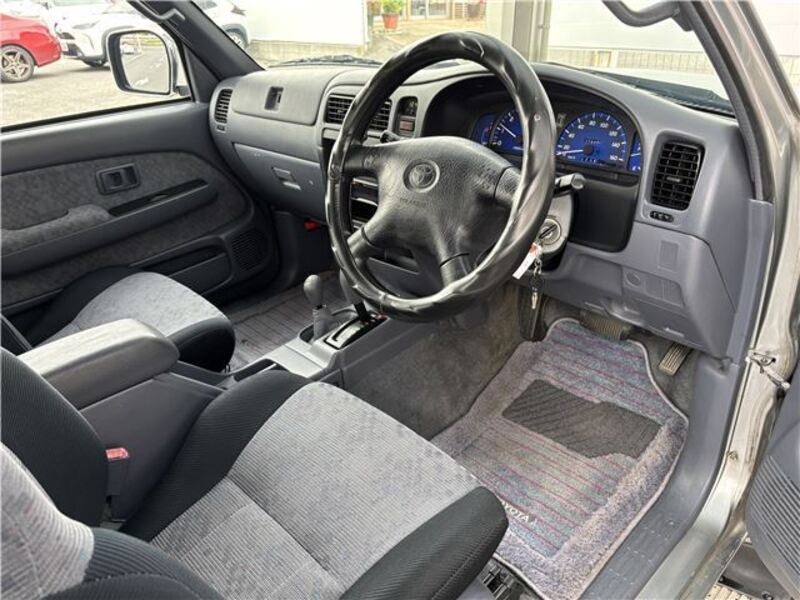 HILUX