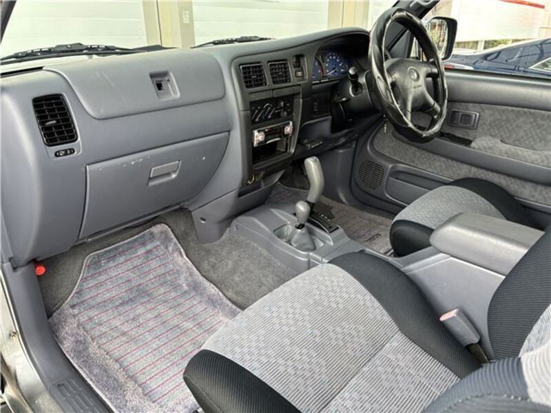 HILUX