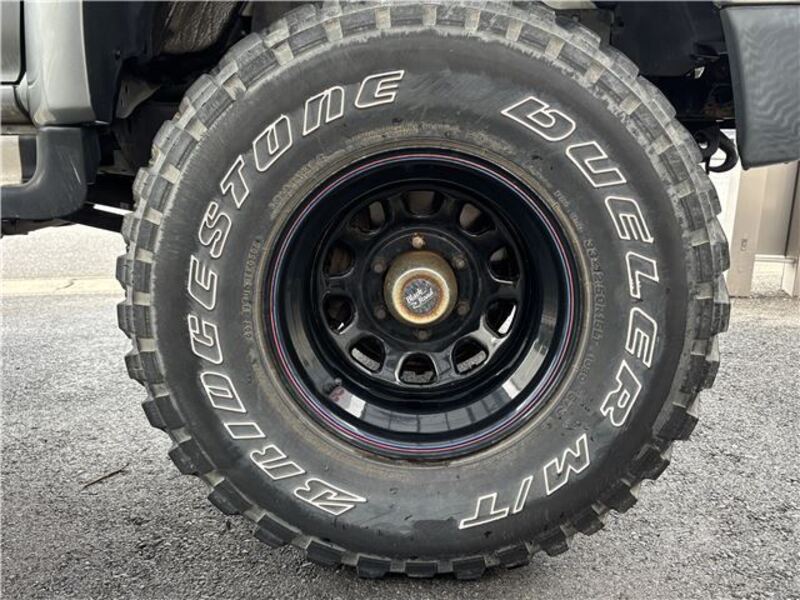 HILUX