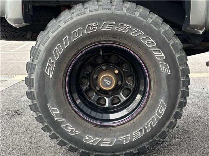 HILUX