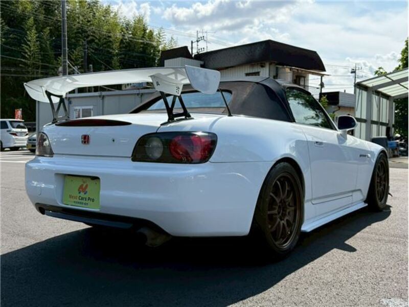 S2000