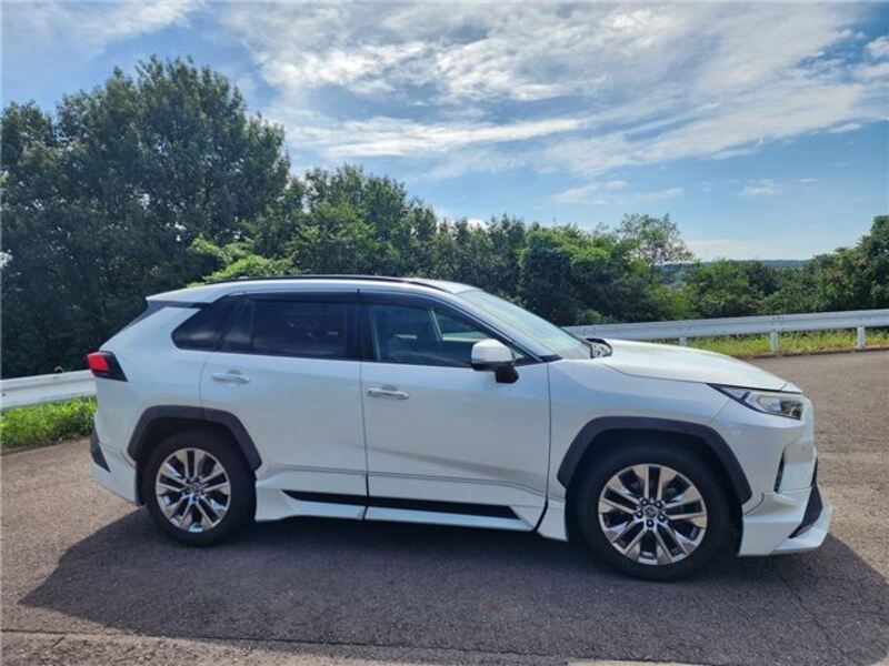 RAV4