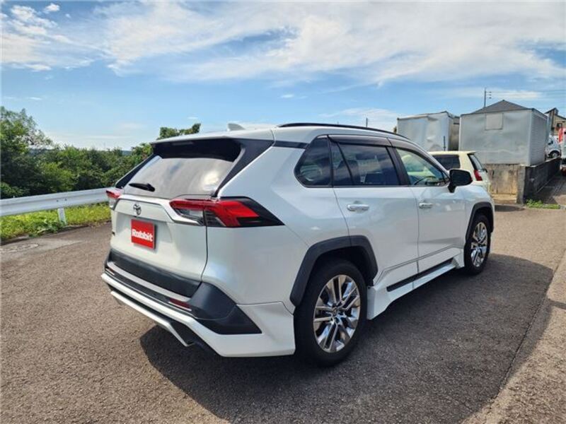 RAV4