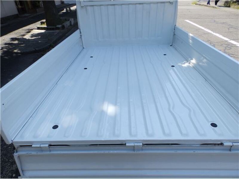 MINICAB TRUCK
