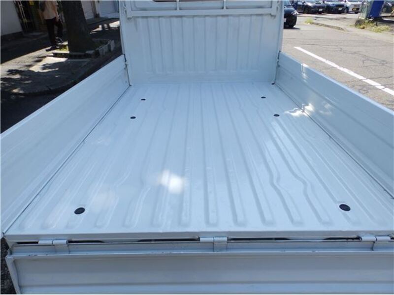 MINICAB TRUCK