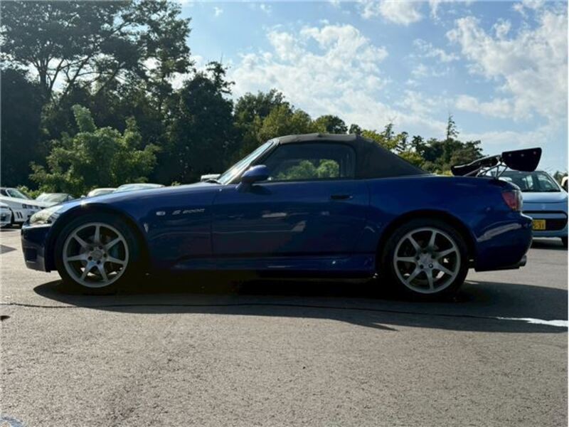 S2000