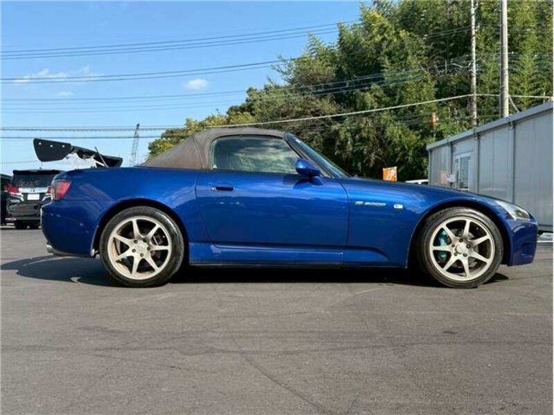 S2000