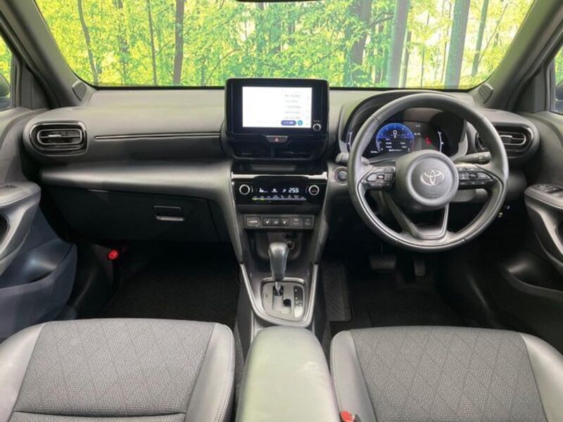 YARIS CROSS