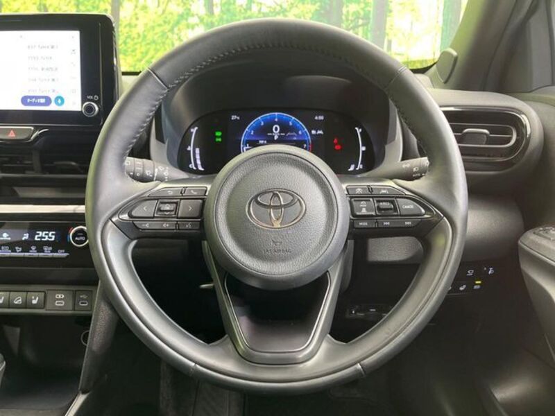 YARIS CROSS