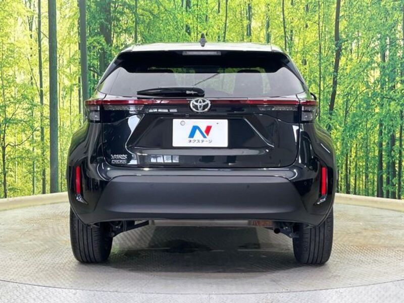 YARIS CROSS