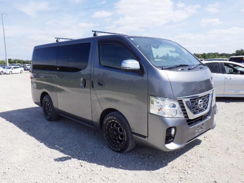 NV350 CARAVAN-0