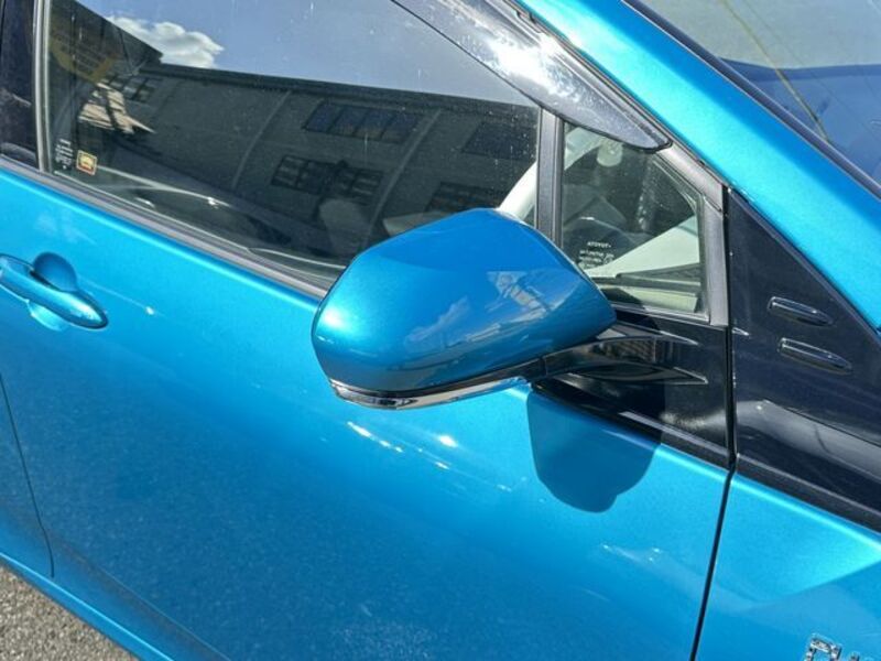 PRIUS PHV