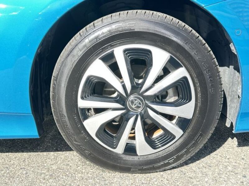 PRIUS PHV