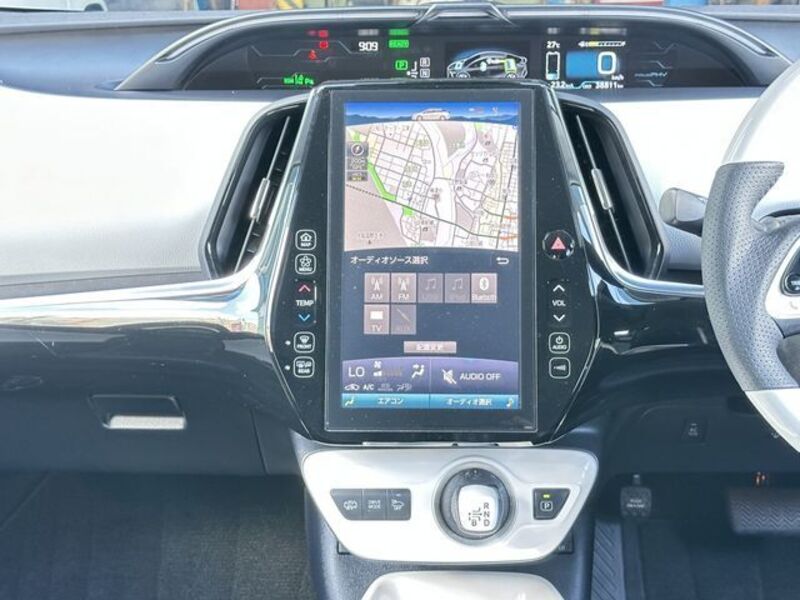 PRIUS PHV
