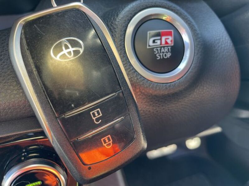 GR YARIS