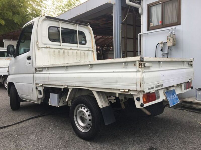 CLIPPER TRUCK