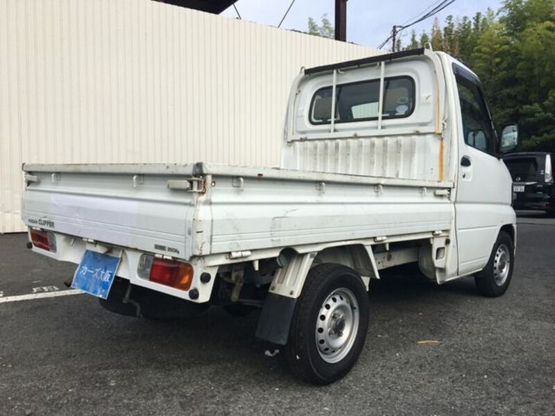 CLIPPER TRUCK