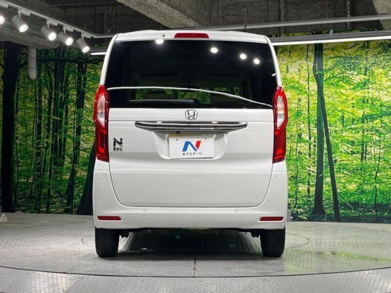 N BOX