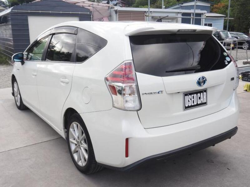 PRIUS ALPHA