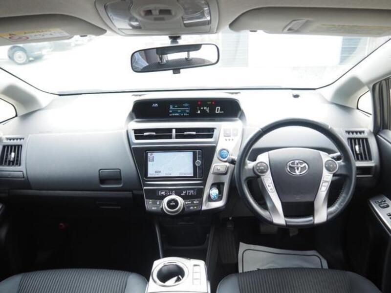 PRIUS ALPHA