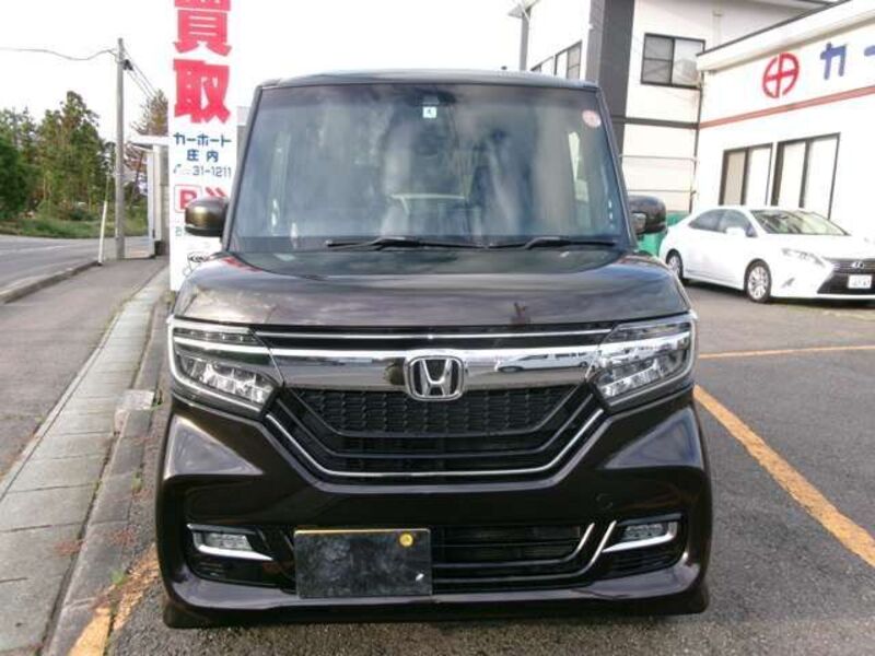 N BOX CUSTOM