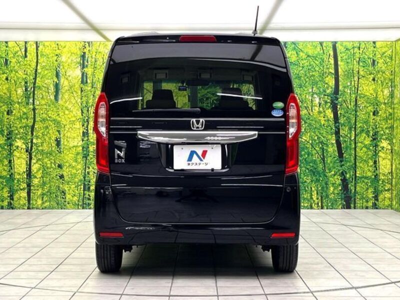 N BOX