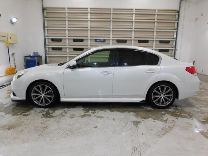 LEGACY B4
