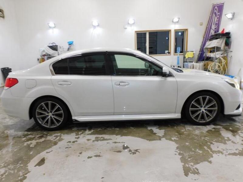 LEGACY B4