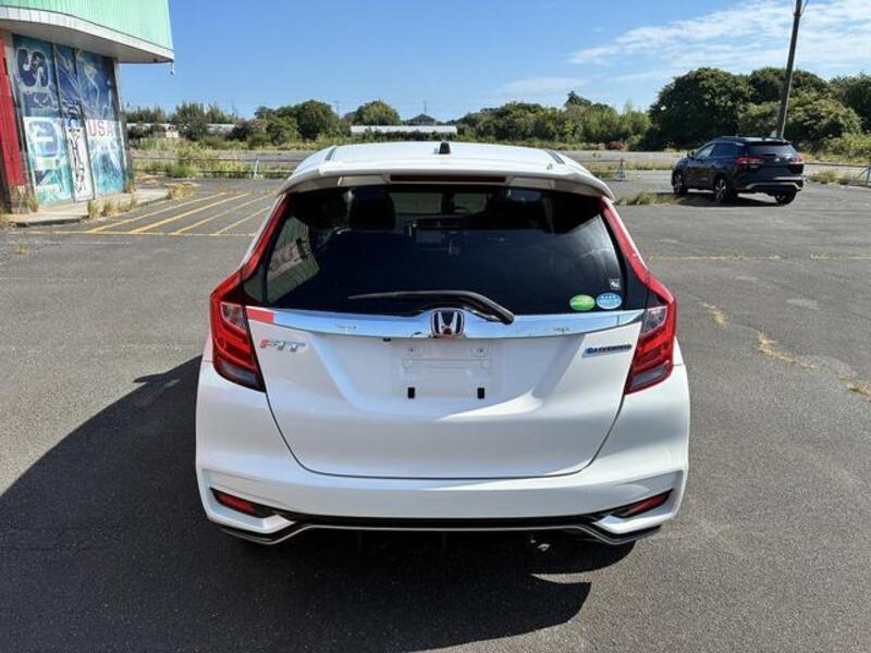 FIT HYBRID