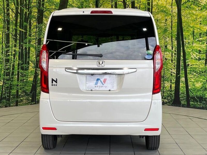N BOX
