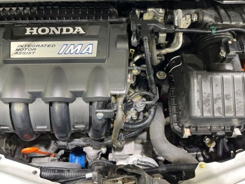 FIT HYBRID