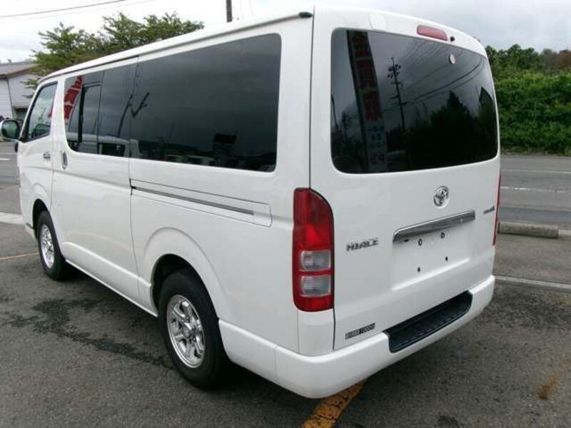 HIACE VAN