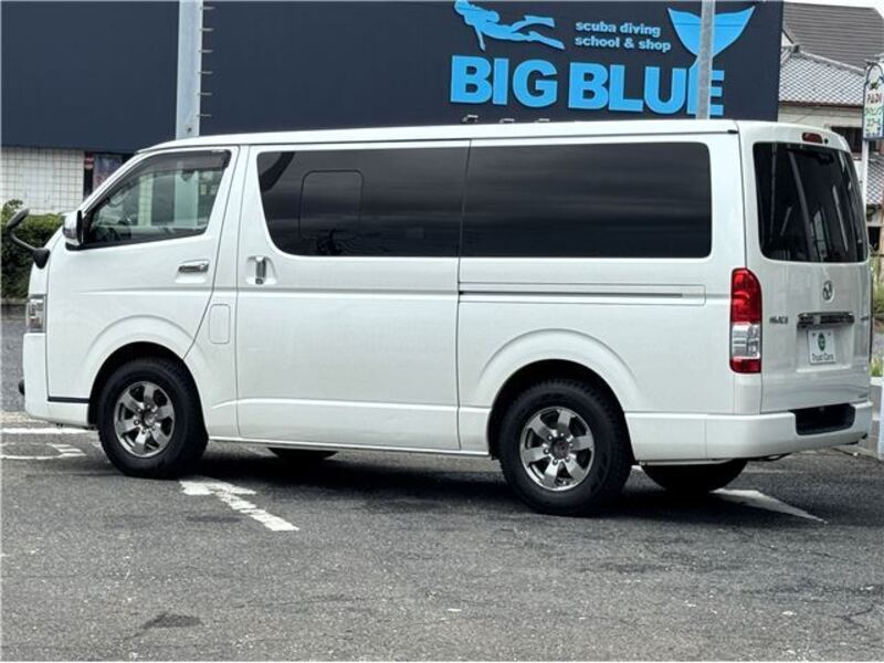HIACE VAN