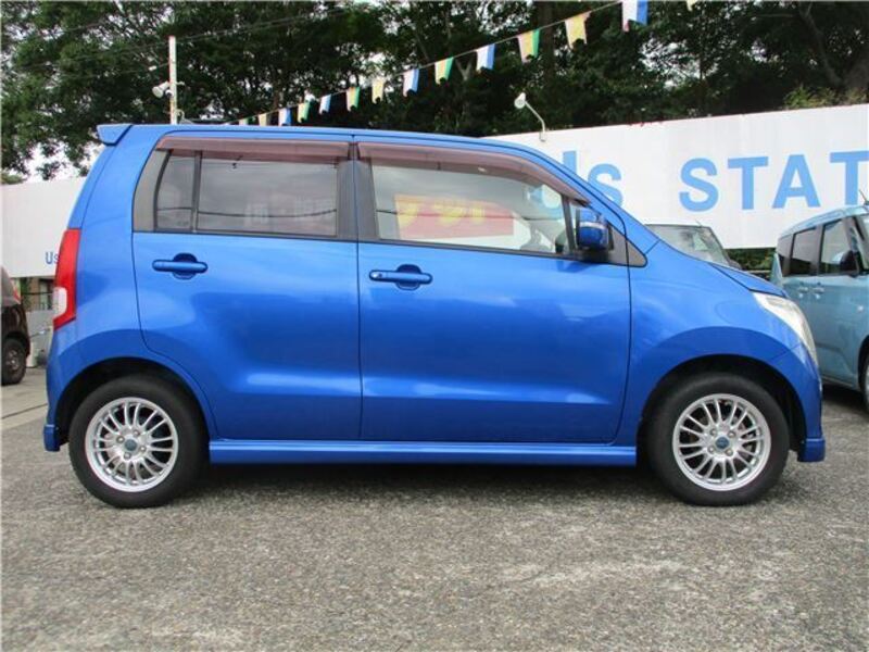 WAGON R
