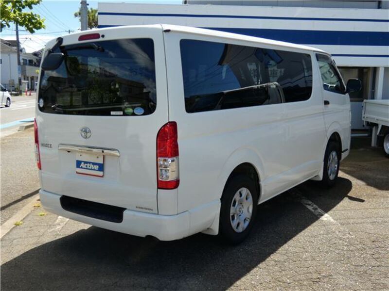HIACE VAN