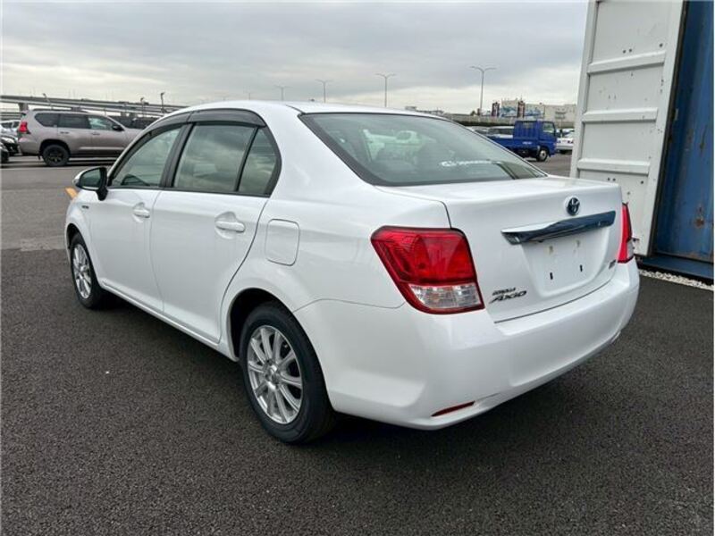 COROLLA AXIO