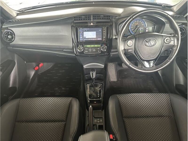 COROLLA AXIO