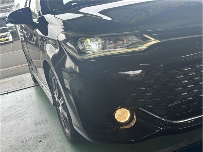 COROLLA AXIO
