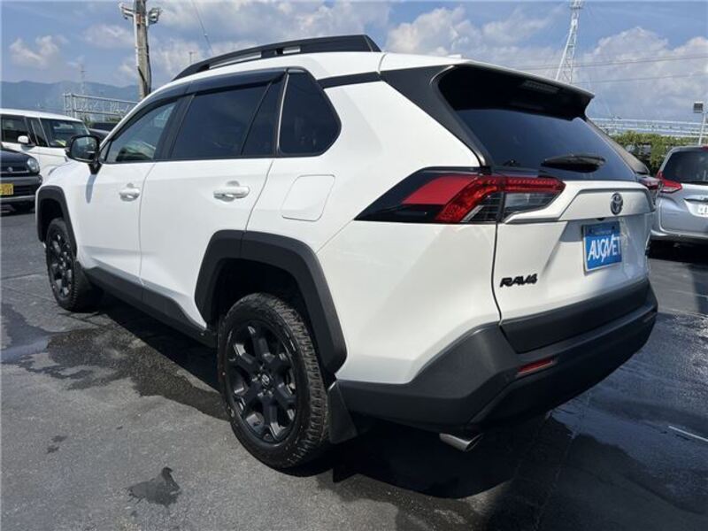 RAV4