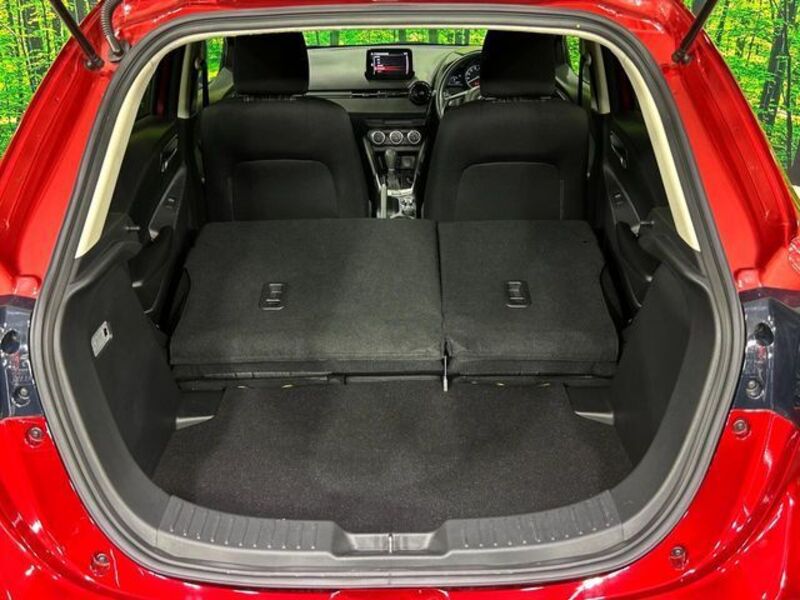 MAZDA2